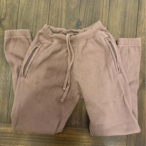 Skims brown jogger sweatpants